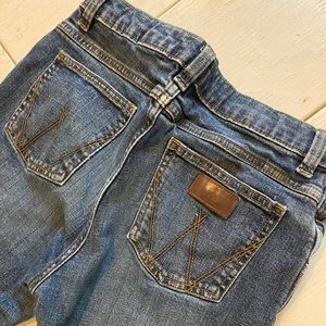 Boys wrangler Retro, size 16